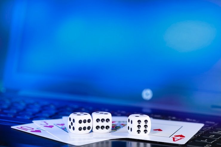 888poker slide 3